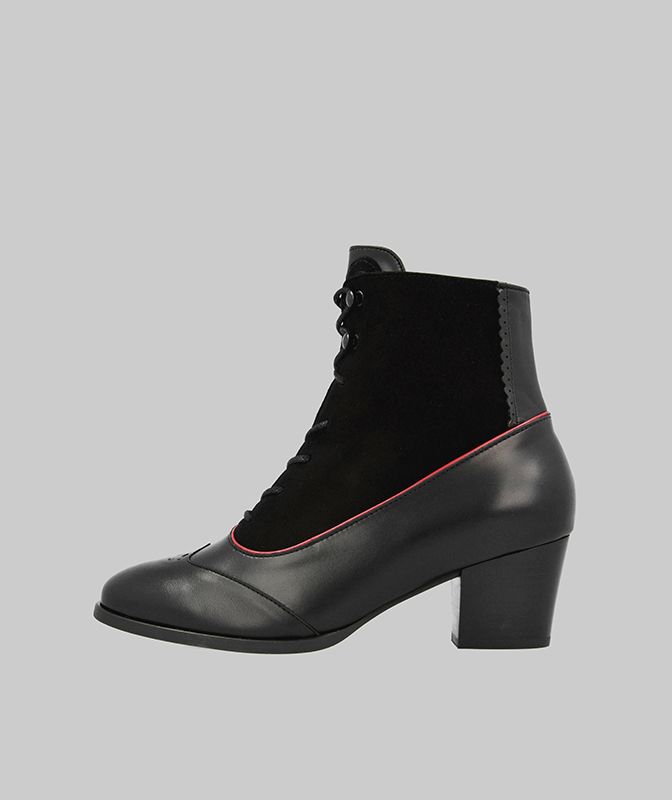 Klara støvel m/ rød kant